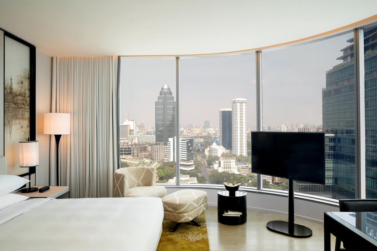 With slick, minimalist lines, sophisticated guest rooms and suites, and an enviable location, Park Hyatt Bangkok has everything today’s luxury traveller needs.