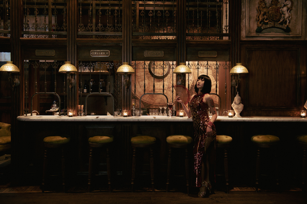 The latest dreamscape from designer Ashley Sutton, Hong Kong’s Maggie Choo’s transports guests back to the enigmatic old-world glamour of the Far East. 