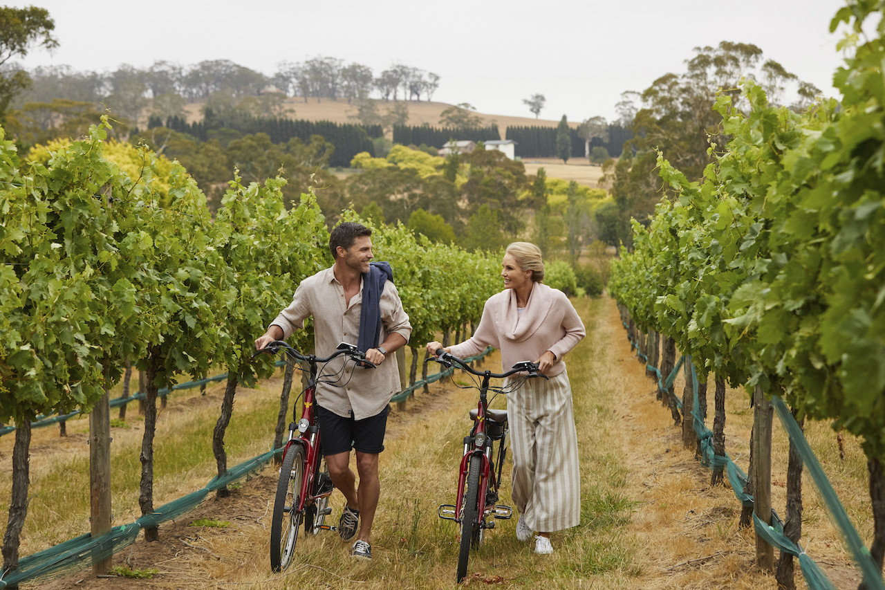 Explore the stunning Southern Highlands of Australia's New South Wales through its boutique wineries and spectacular foodscape. Here's how. 