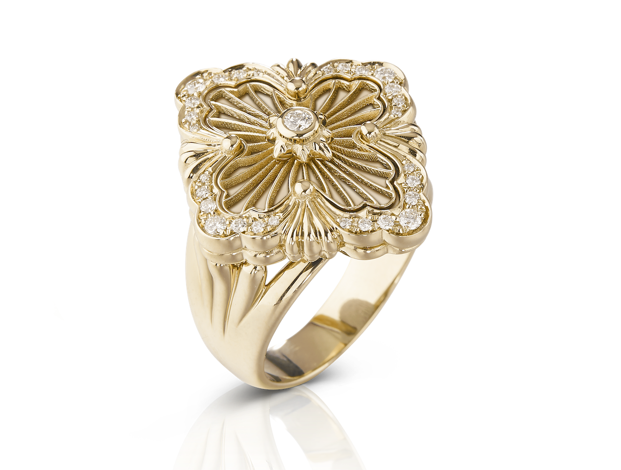 Buccellati Celebrates Summer with New Collections