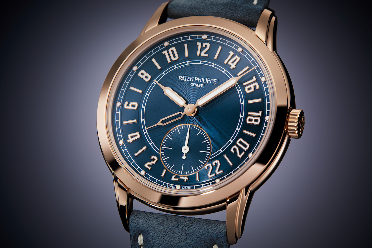 Patek Philippe Expands its travel watch line up with the new Calatrava 24-Hour Display Travel Time Reference 5224R-001.