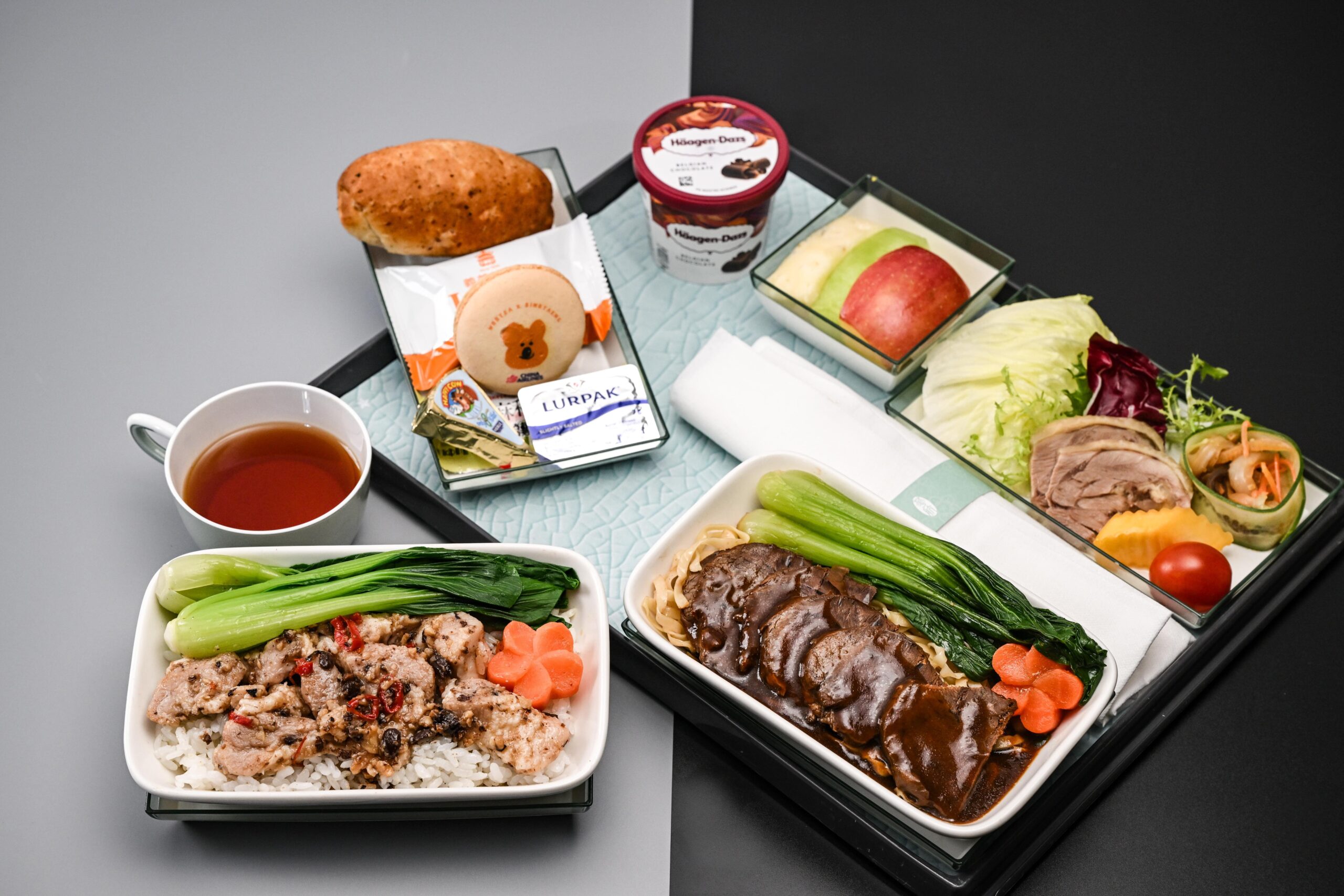 China Airlines introduces indulgent autumn seasonal menus prepared by leading restaurants from across the region.