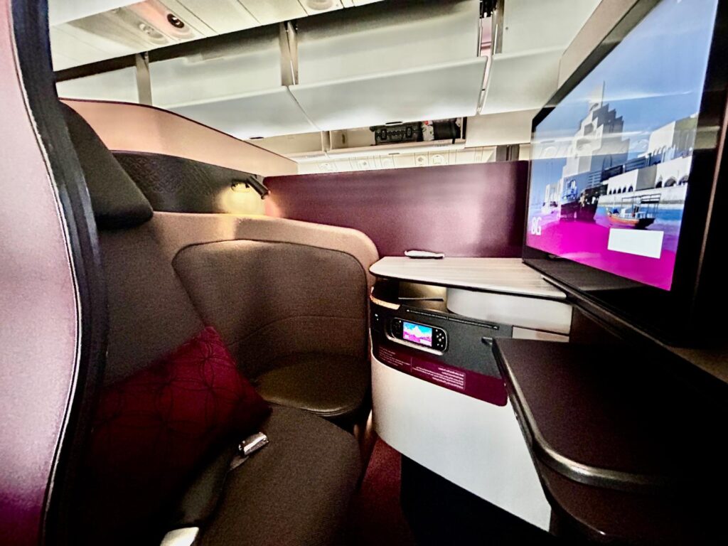Q-suite Qatar Airways