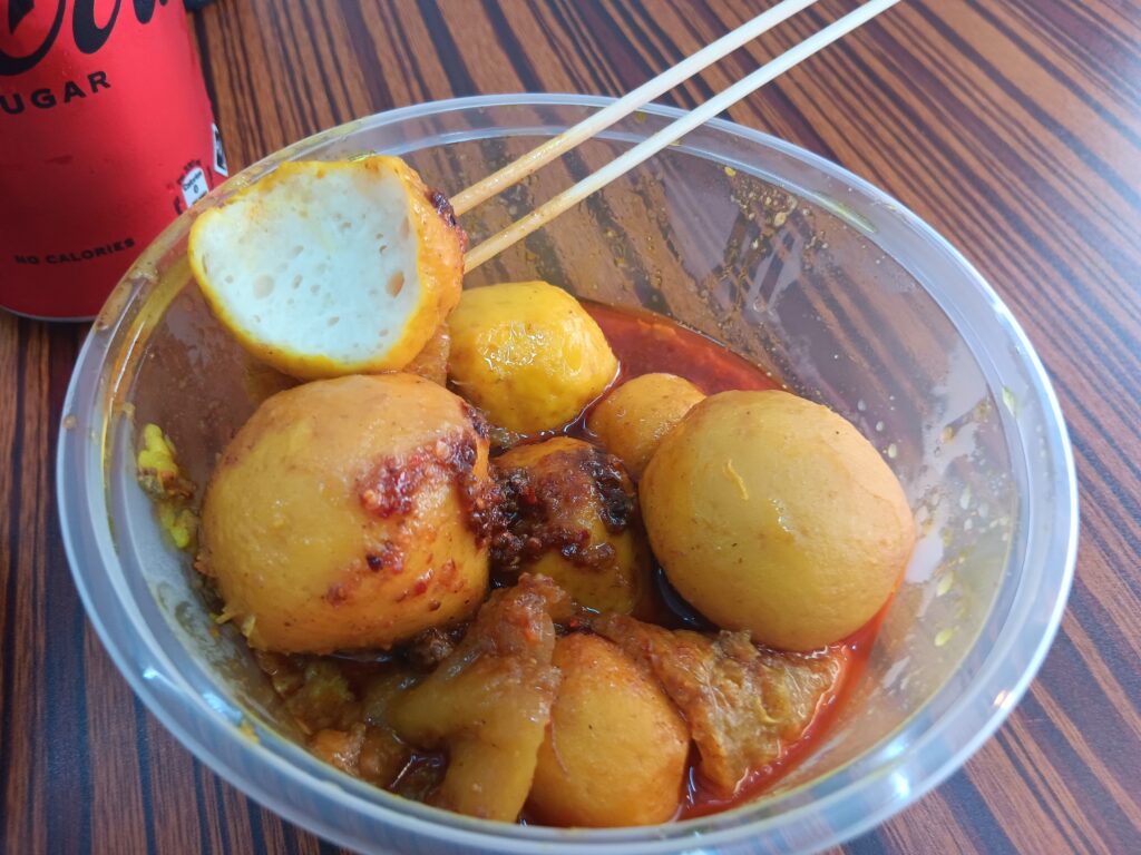 curry fish balls in Tai O