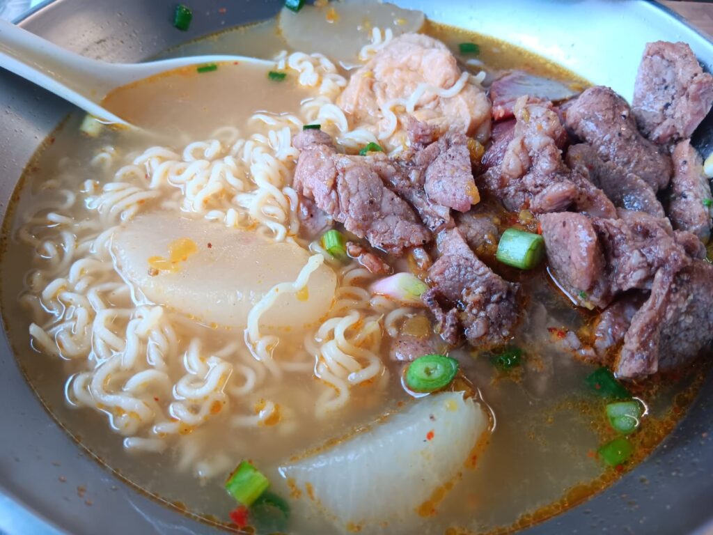 Dao Dao Noodles cart noodles