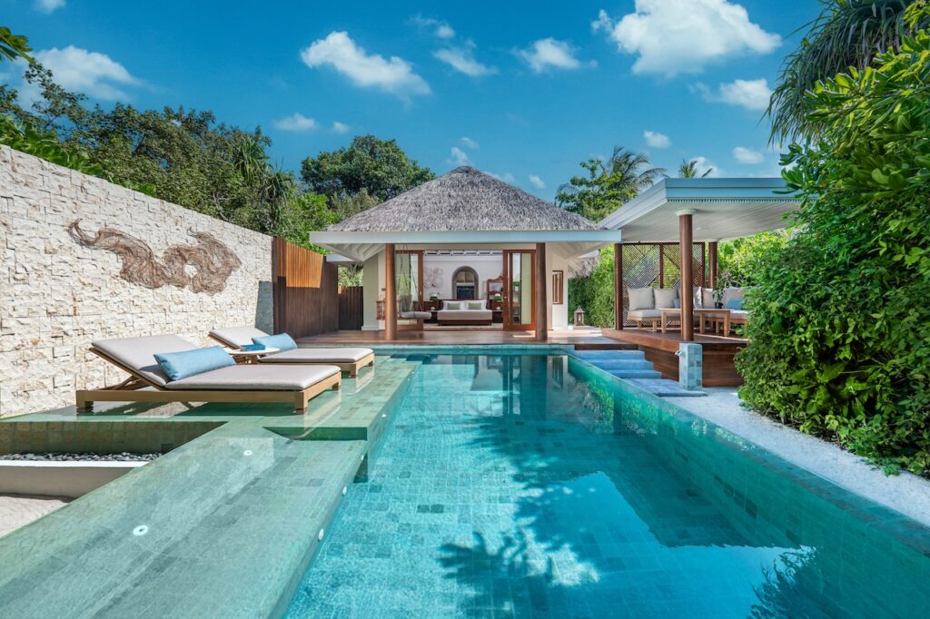 Anantara Kihavah Beach Pool Villas
