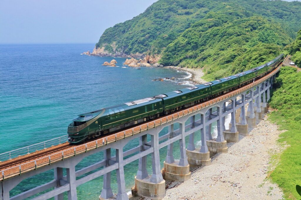 Twilight Express Mizukaze