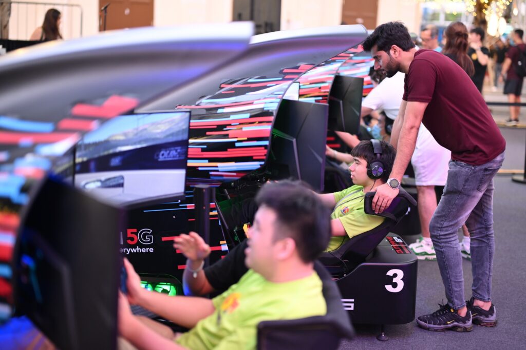 Hit the Apex CQ @ Clarke Quay