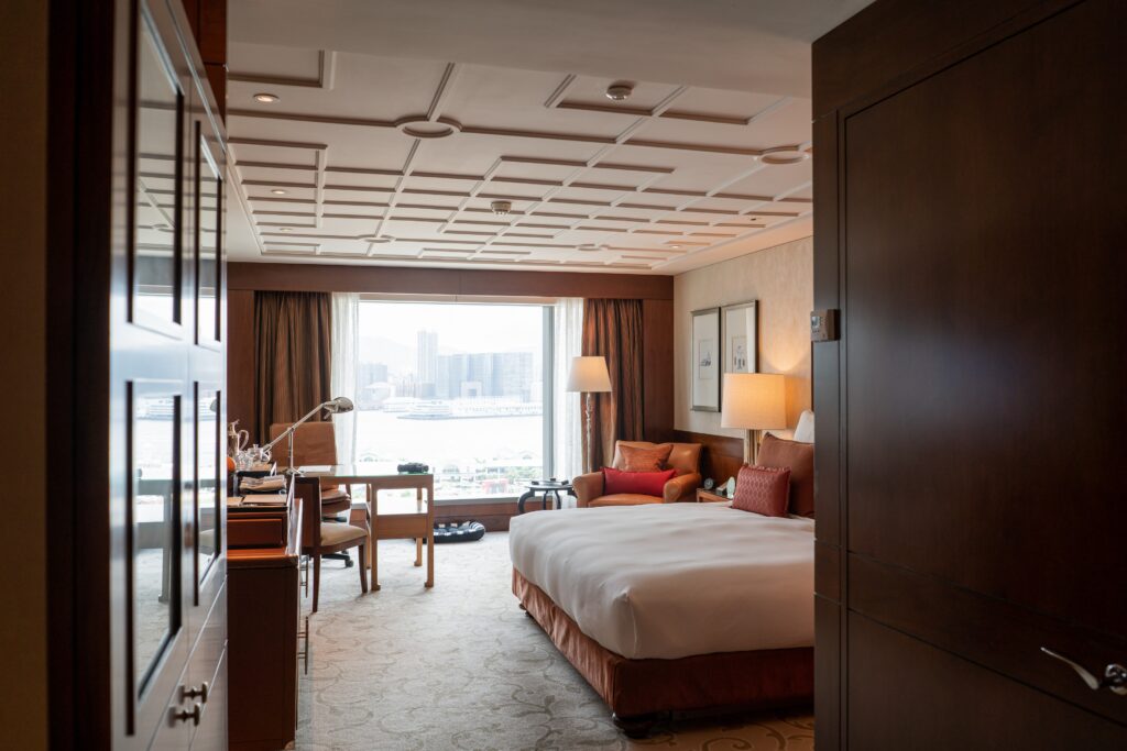 Mandarin Oriental Hong Kong room