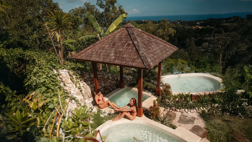 Grun Bali pools