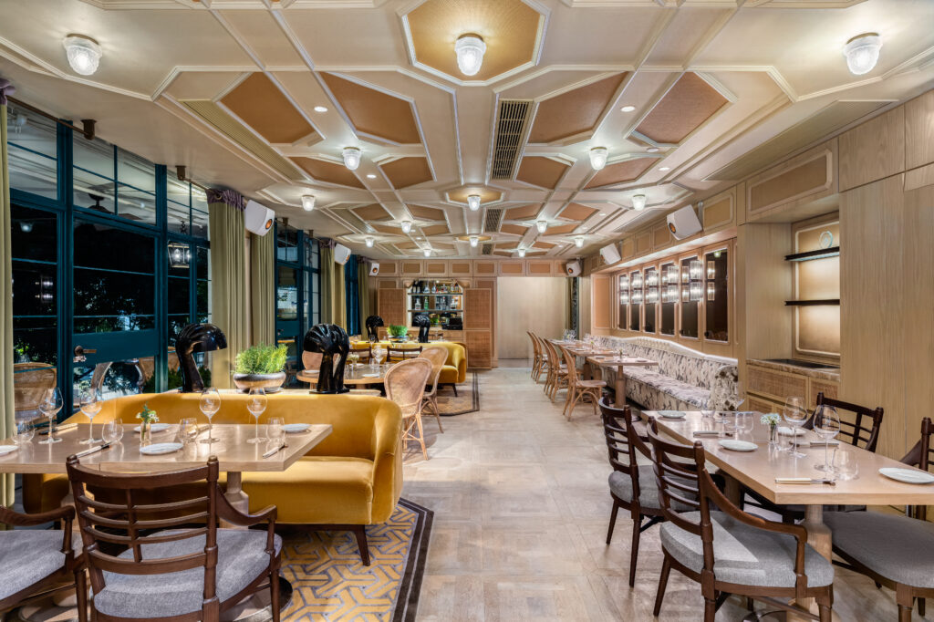 Louise Hong Kong dining room