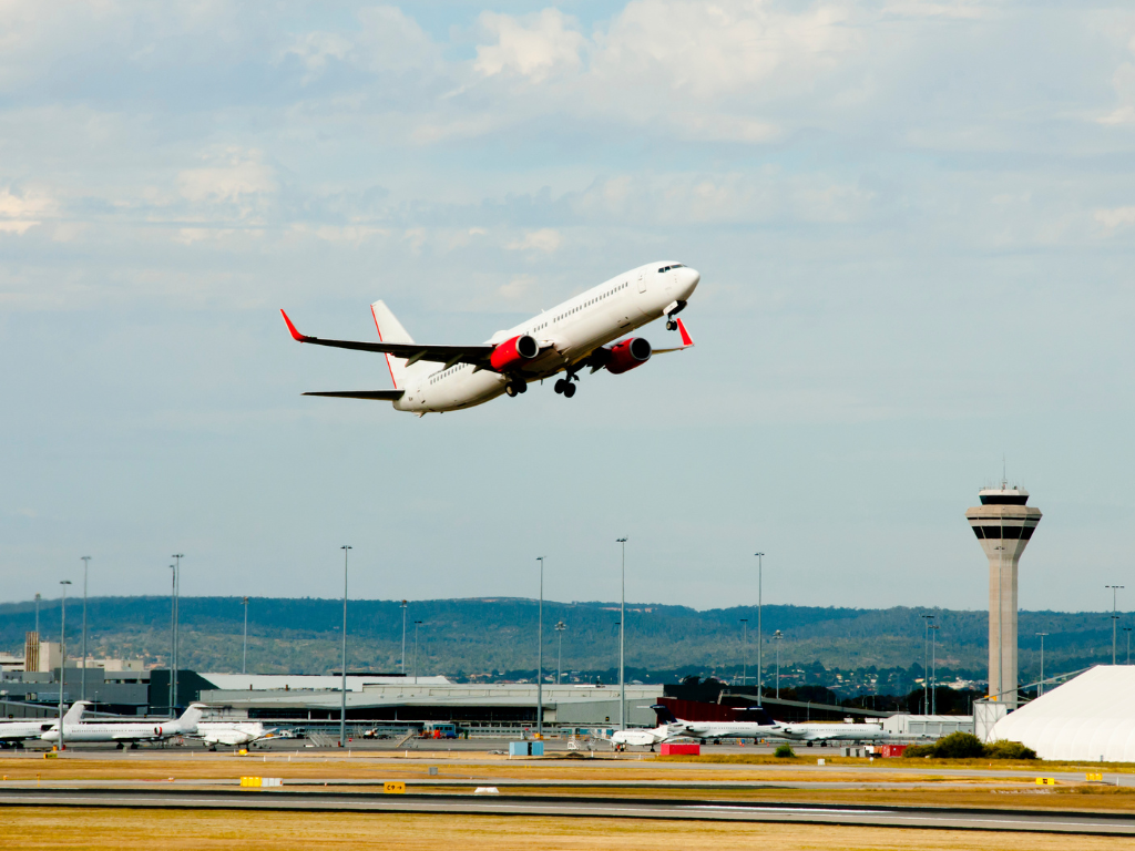 Air Travel & Lounges (1)